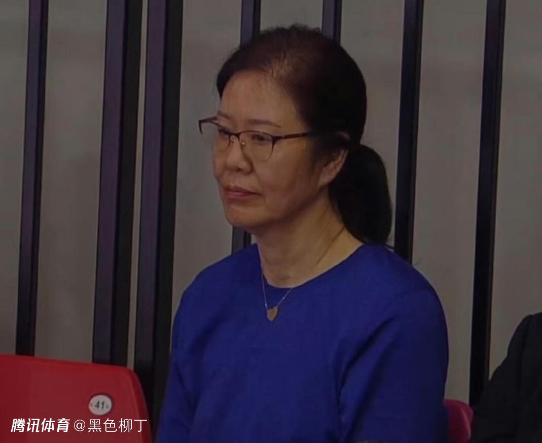 在线观看免费午夜大片